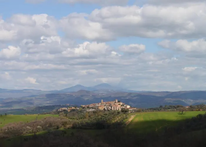 Manciano's Panorama شقة